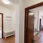 I Ricordi Grande, Confortevole Ed Elegante Centro Storico 아파트 *