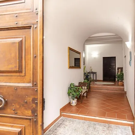 I Ricordi Grande, Confortevole Ed Elegante Centro Storico Апартаменты Ночера-Умбра